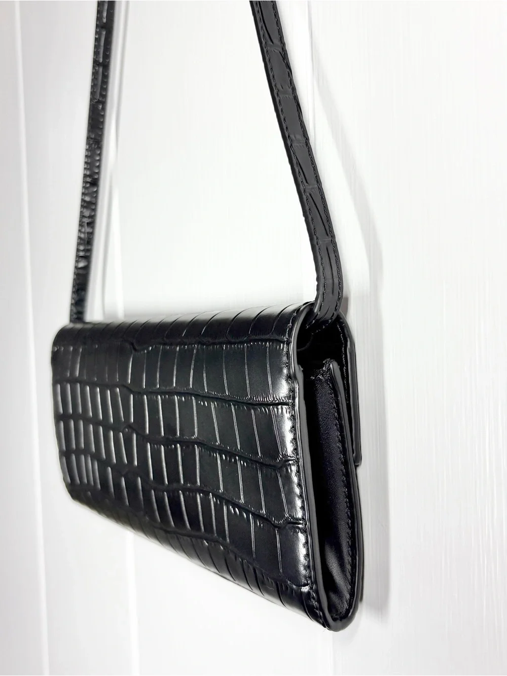 Maje Crocodile-Embossed Leather Bag Clutch Black Gold Clover Clasp Baguette